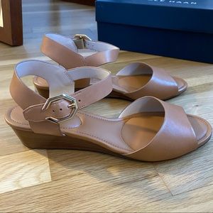 Cole Haan Evette grand wedge sandal, pecan, 9, NWT